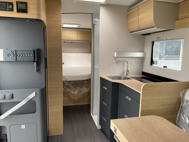 Adria Matrix Axess 650 DC 60 ANS - Photo 5