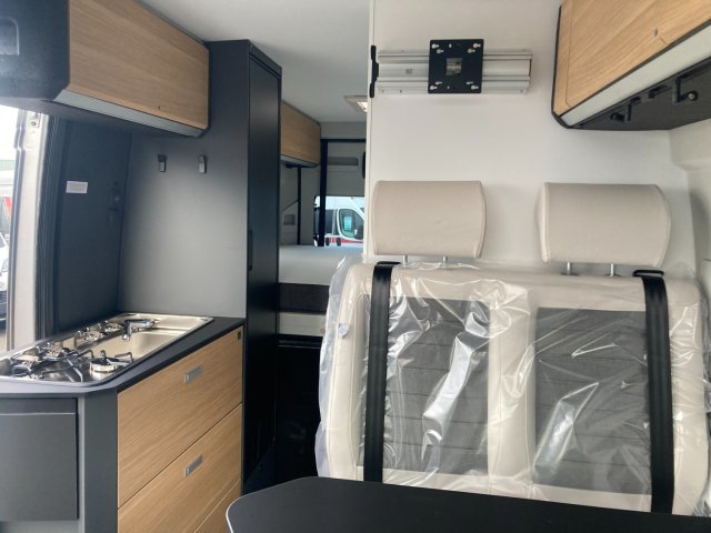 Adria Twin 640 SGX PTR 60 ANS - Photo 6