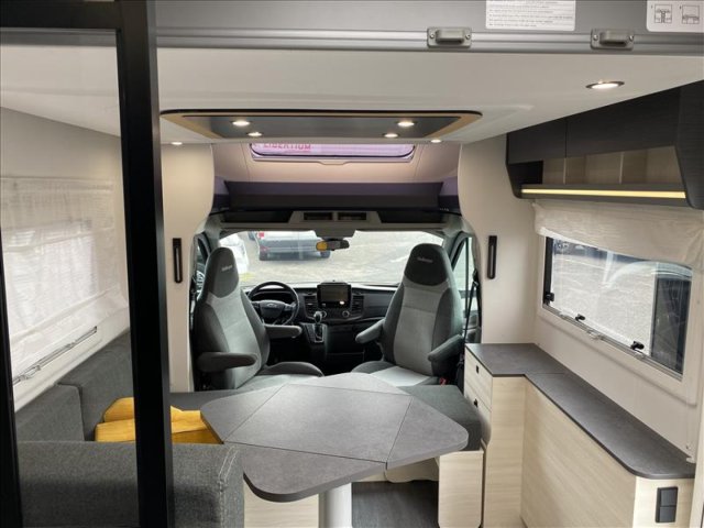 Challenger 240 Open Edition - Photo 10