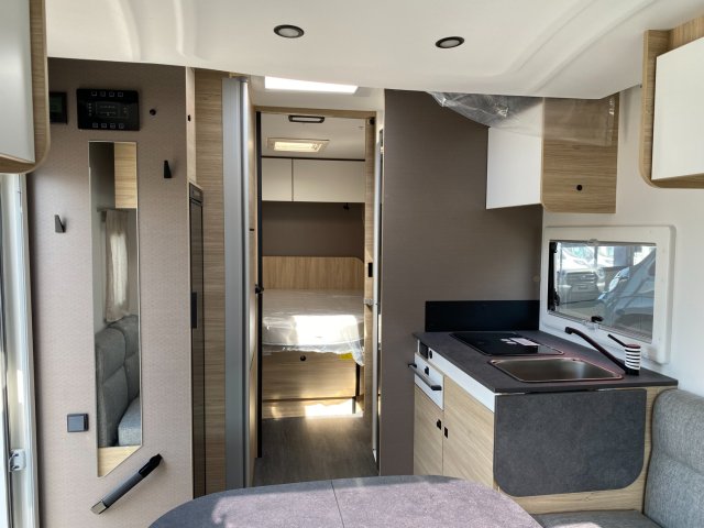 Challenger 318 Anniversary Edition - Photo 7