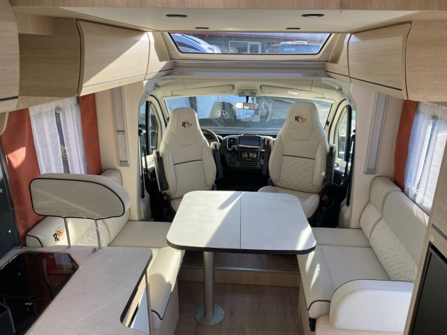 Rapido 696 F 696F 65 ans - Photo 4