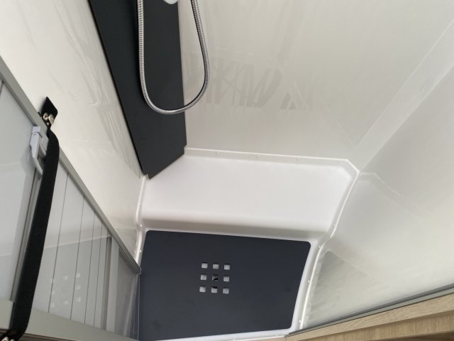 Rapido 696 F 696F 65 ans - Photo 6