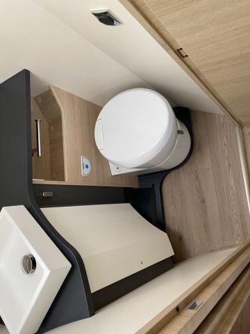 Rapido 696 F 696F 65 ans - Photo 7