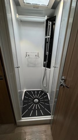 Le Voyageur LV 7.5 GJF lits jumeaux ,luxe prenium - Photo 11