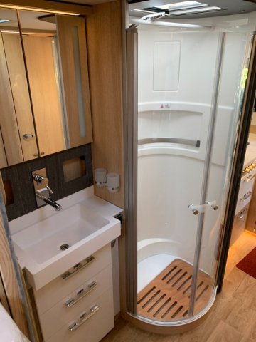 Hymer Classe-B MasterLine I 880 FINITION PLUS - Photo 15