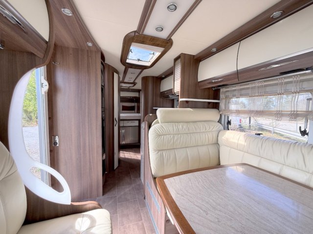 Burstner Elegance I 800 - Photo 11