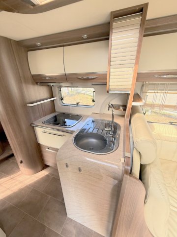 Burstner Elegance I 800 - Photo 12