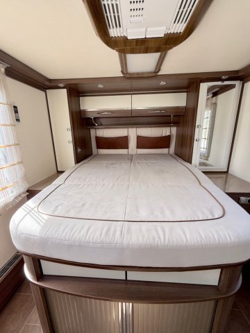 Burstner Elegance I 800 - Photo 18