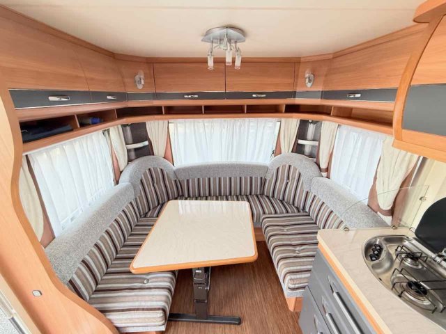 Hobby De Luxe 460 UFE - Photo 25