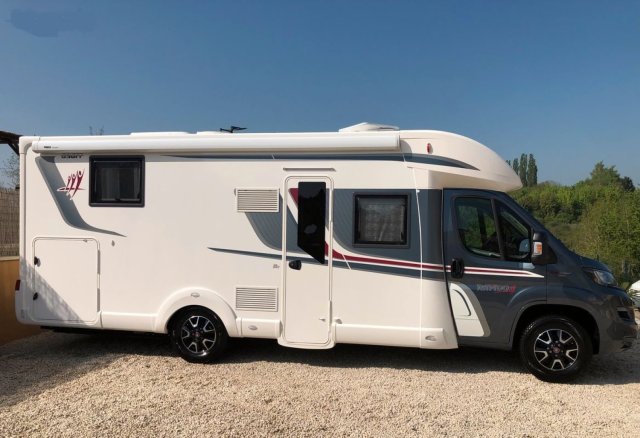 Rapido 696 FF 55e Anniversaire - Photo 1