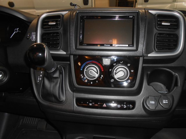 Burstner Camping-Car t690 td B66 - Photo 5