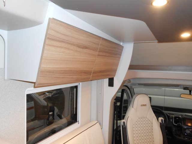 Burstner Camping-Car t690 td B66 - Photo 8