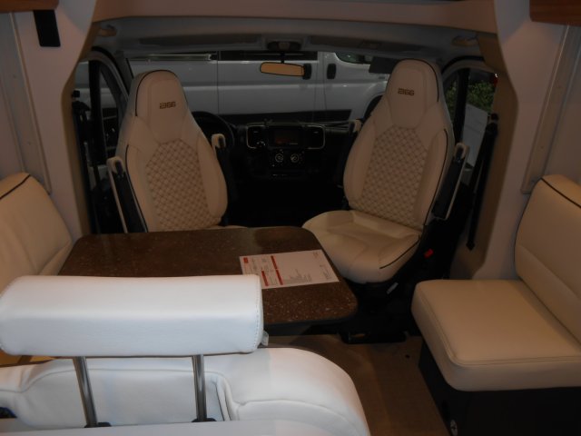 Burstner Camping-Car t690 td B66 - Photo 10