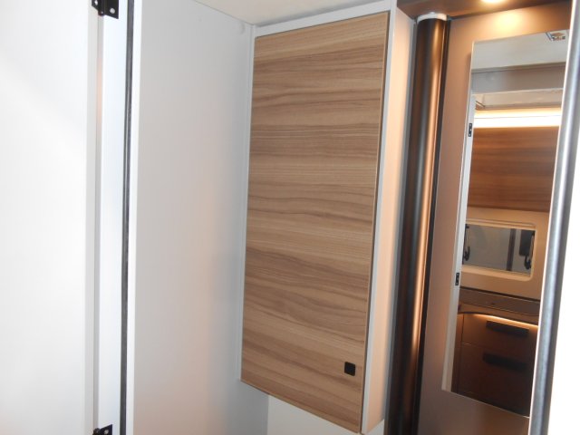 Burstner Camping-Car t690 td B66 - Photo 17