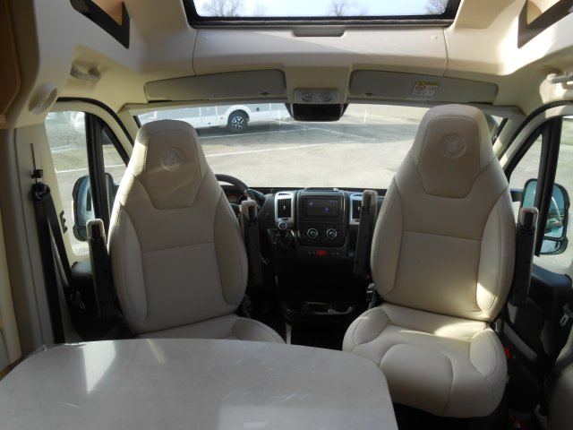 Campereve Camper Van XL campervan - Photo 10