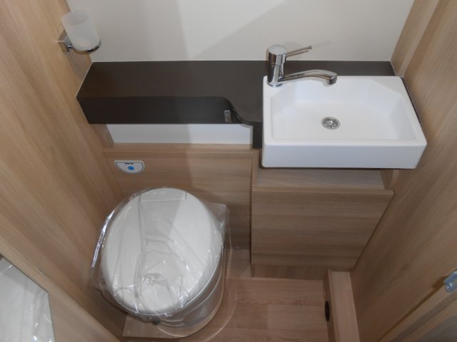 Campereve Camper Van XL campervan - Photo 17