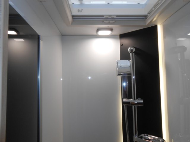 Challenger 384 Etape Edition - Photo 22