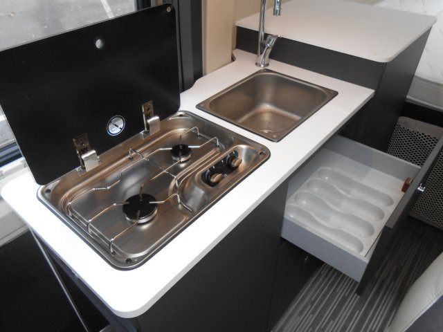 Mc Louis Menfys Van 3 Plus MATIC - Photo 13