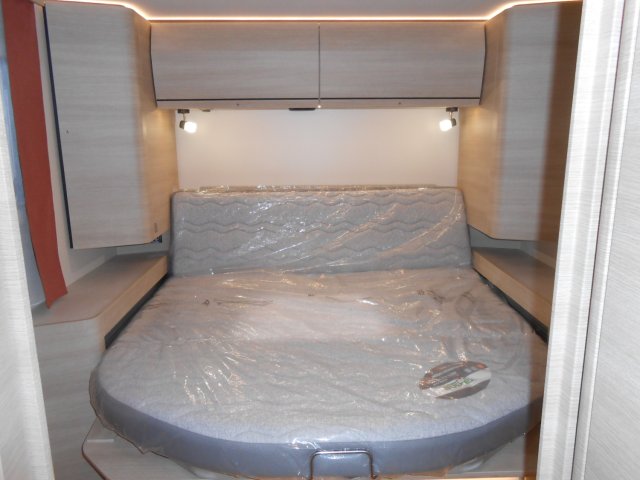 Rapido 696 F 65 Ans - Photo 12