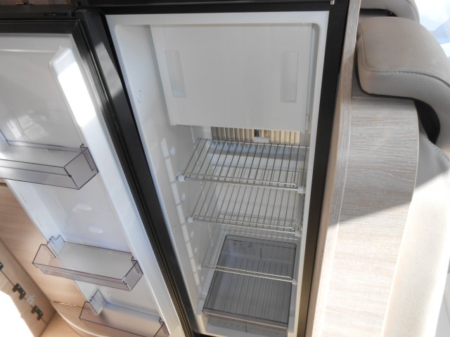 Rapido Van V55 - Photo 16