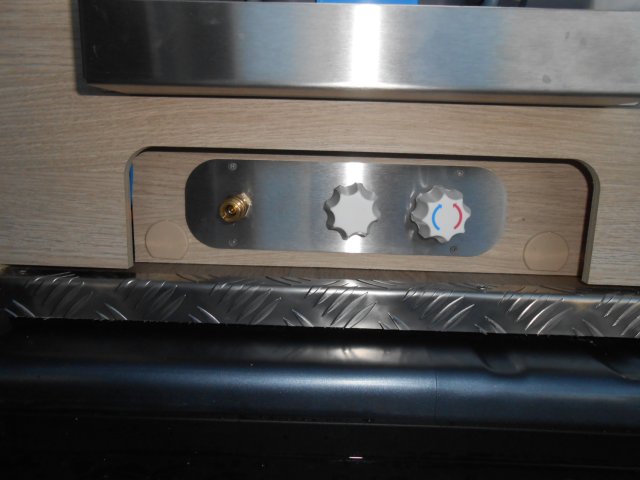 Rapido Van V62 65 ANS - Photo 6