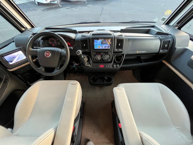 Bavaria Initial I650C Style i 650 c - Photo 9
