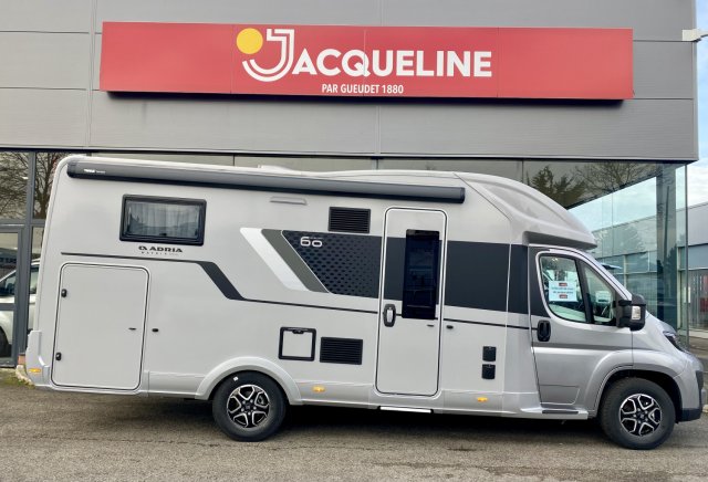 Adria Matrix 650 DL 60Y 60 ANS Neuf