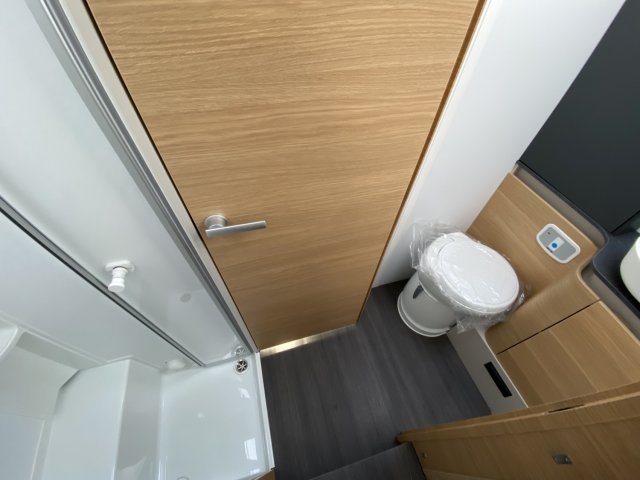 Adria Matrix 650 DL 60Y 60 ANS - Photo 7