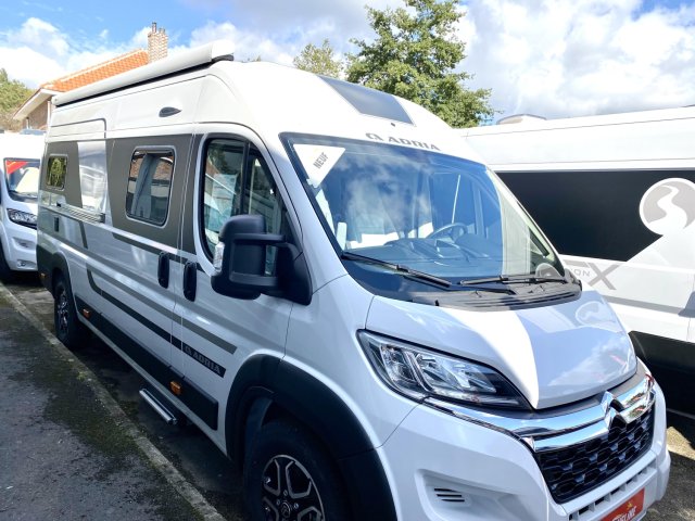 Achat Adria Twin Plus 640 SGX Neuf
