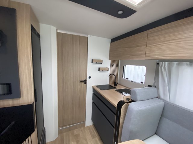 Bavaria Initial I720FC Nomade i720 fc - Photo 5
