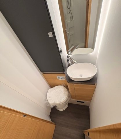 Adria Matrix 650 DL 60Y 60 ANS - Photo 5