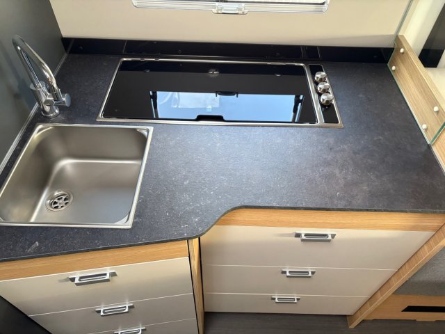 Adria Matrix Axess 600 DT - Photo 8