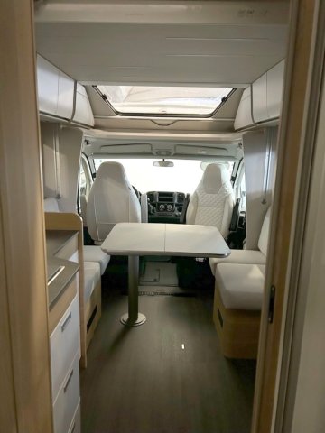 Adria Matrix Plus 670 DC - Photo 2