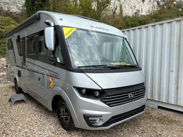 Adria Sonic Supreme 700 DL Occasion