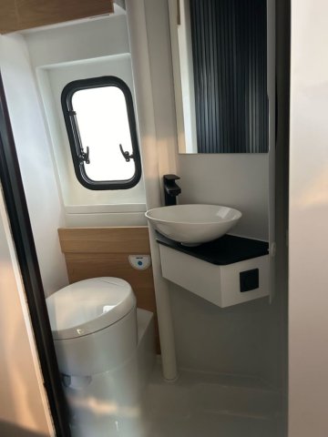 Adria Twin 640 SGX 60 ANS - Photo 6
