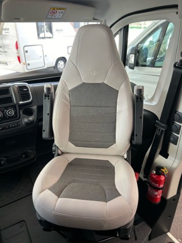 Adria Twin 640 SGX 60 ANS - Photo 9