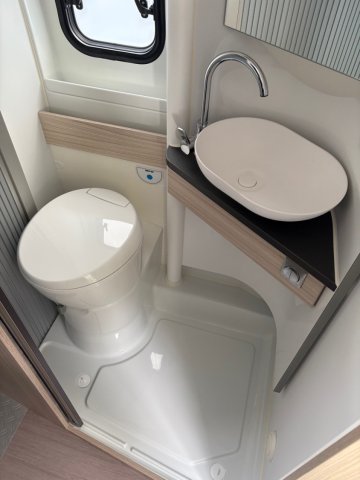 Adria Twin Plus 640 SGX - Photo 4