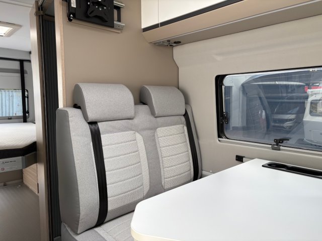 Adria Twin Plus 640 SGX - Photo 8