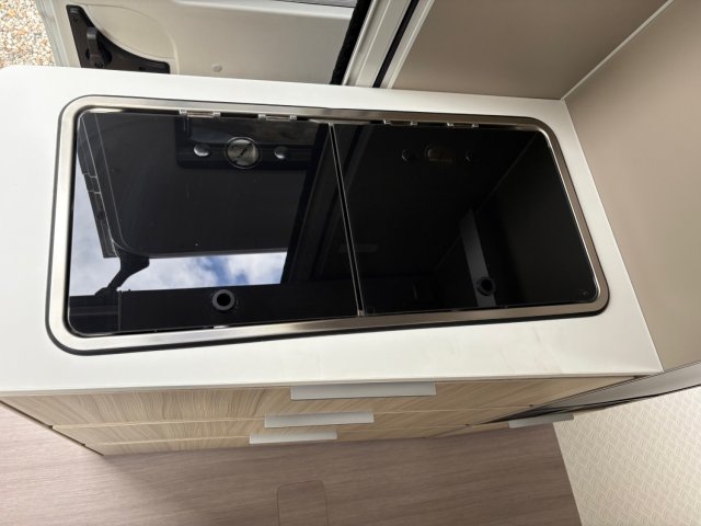 Adria Twin Plus 640 SGX - Photo 9