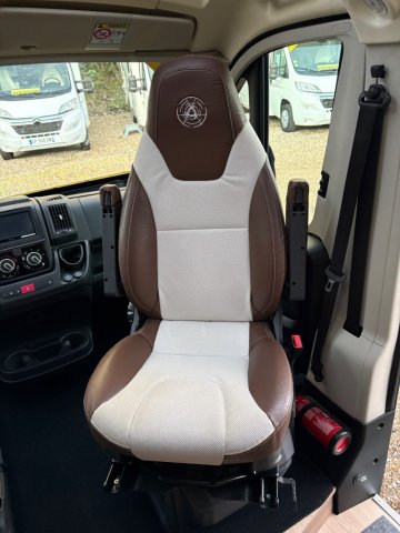 Campereve Magellan 746  Limited - Photo 3