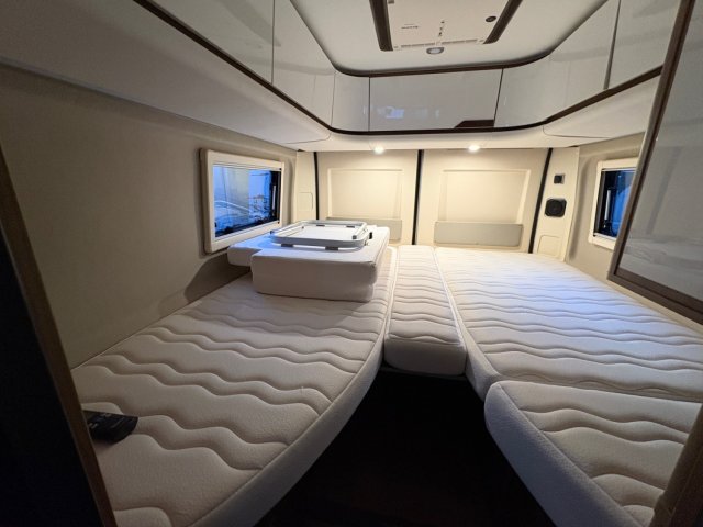 Campereve Magellan 746  Limited - Photo 6