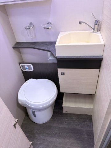 Challenger 358 Vip - Photo 8