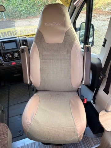 Font Vendome Duo Van - Photo 3