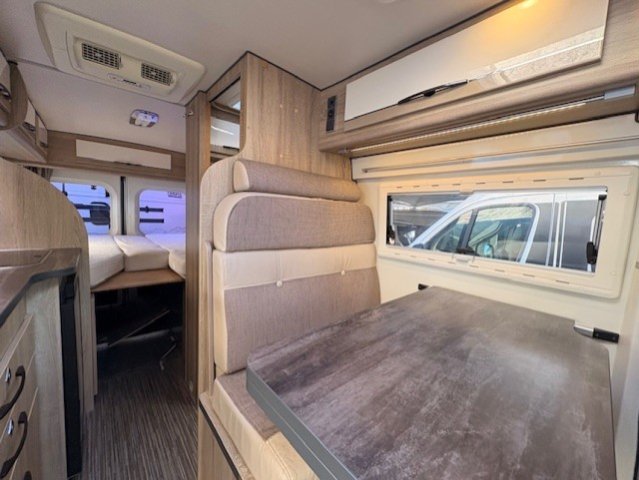 Font Vendome Duo Van - Photo 5