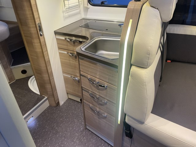Adria Coral Axess 600 SC 600sc - Photo 3