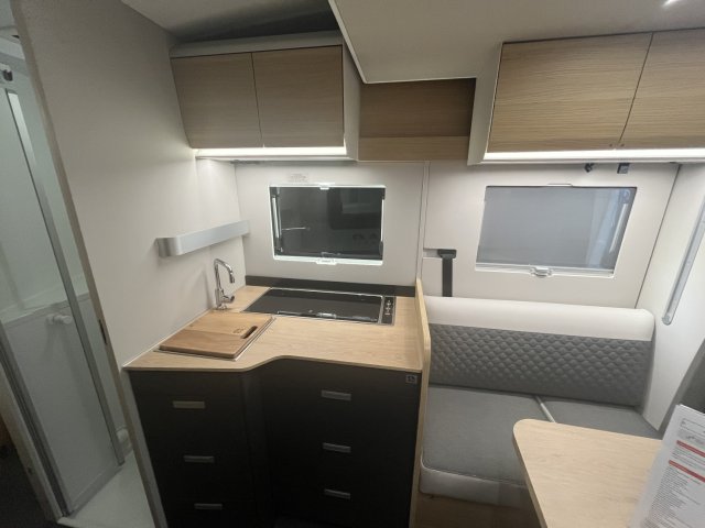 Adria Matrix 650 DC Limited Edition 60 Years ANS - Photo 3