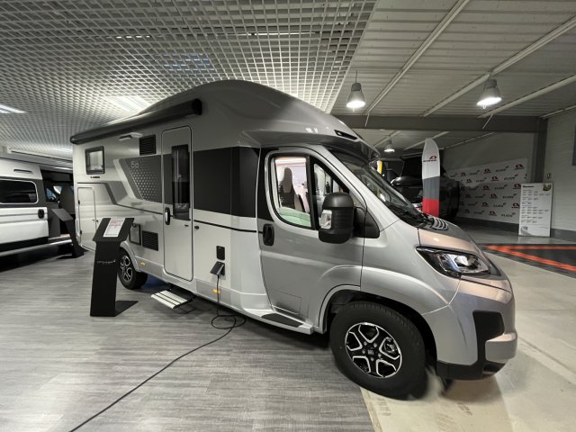 Adria Matrix 650 DL 60Y 60 ANS Neuf