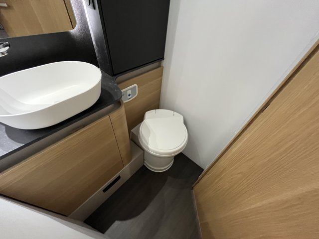Adria Matrix Plus 670 DC - Photo 6