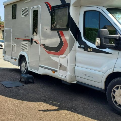 Achat Challenger 260 Graphite Edition limited Occasion