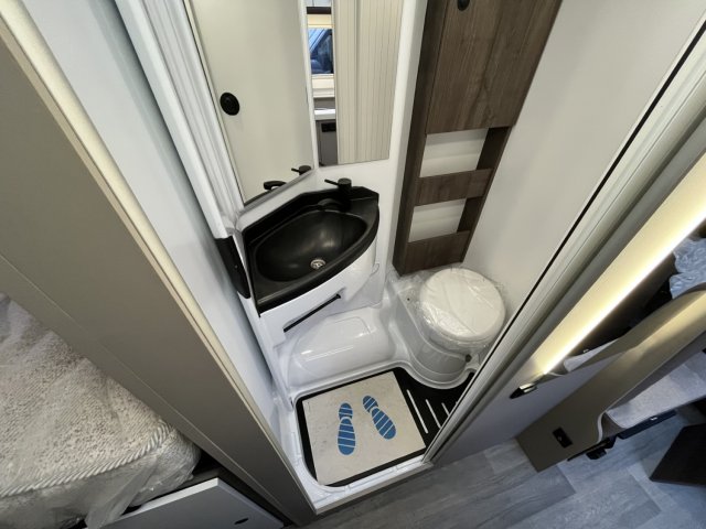 Benimar Yrteo 861 - Photo 14